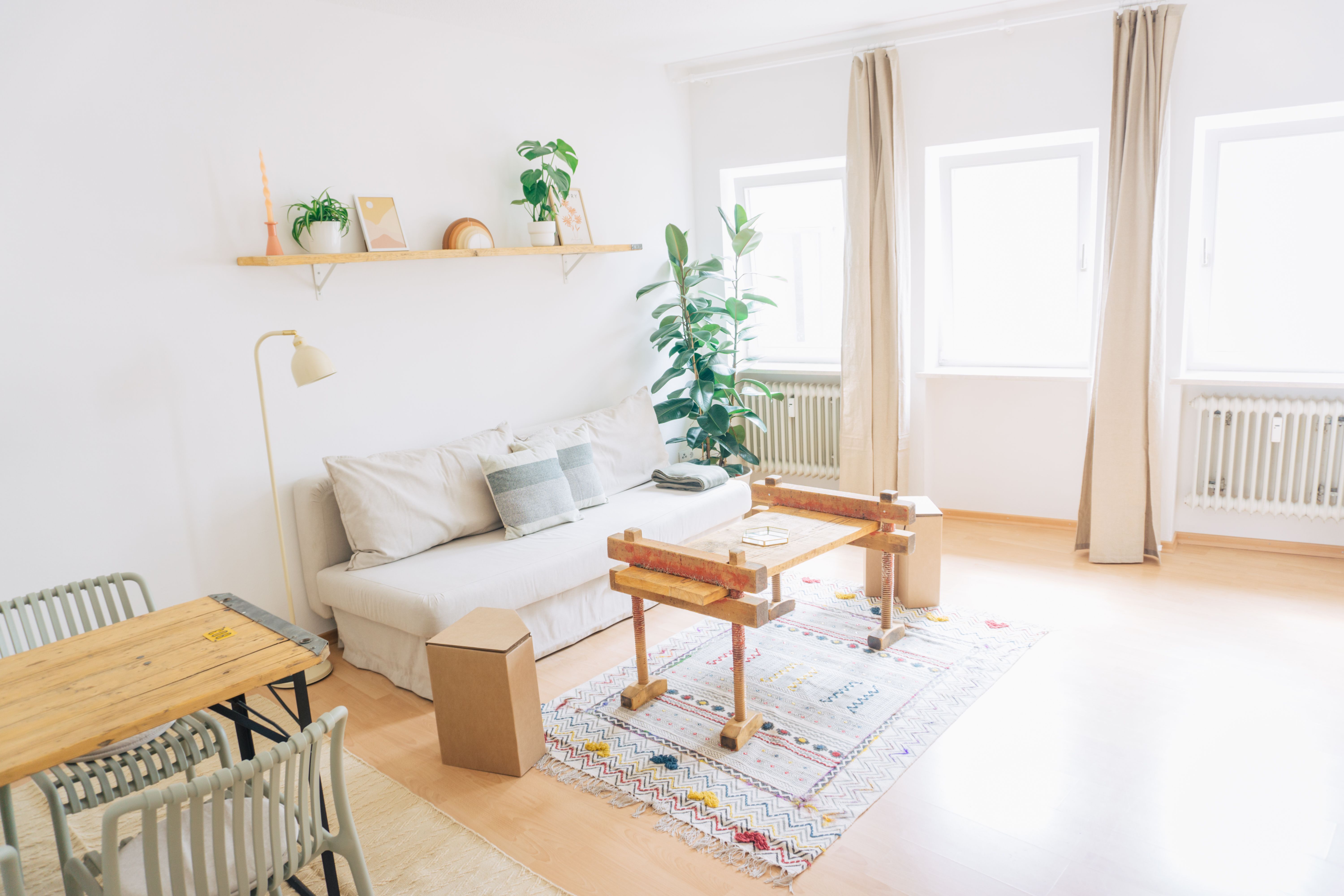 Nice & Bright Apartment In Straubing - 1