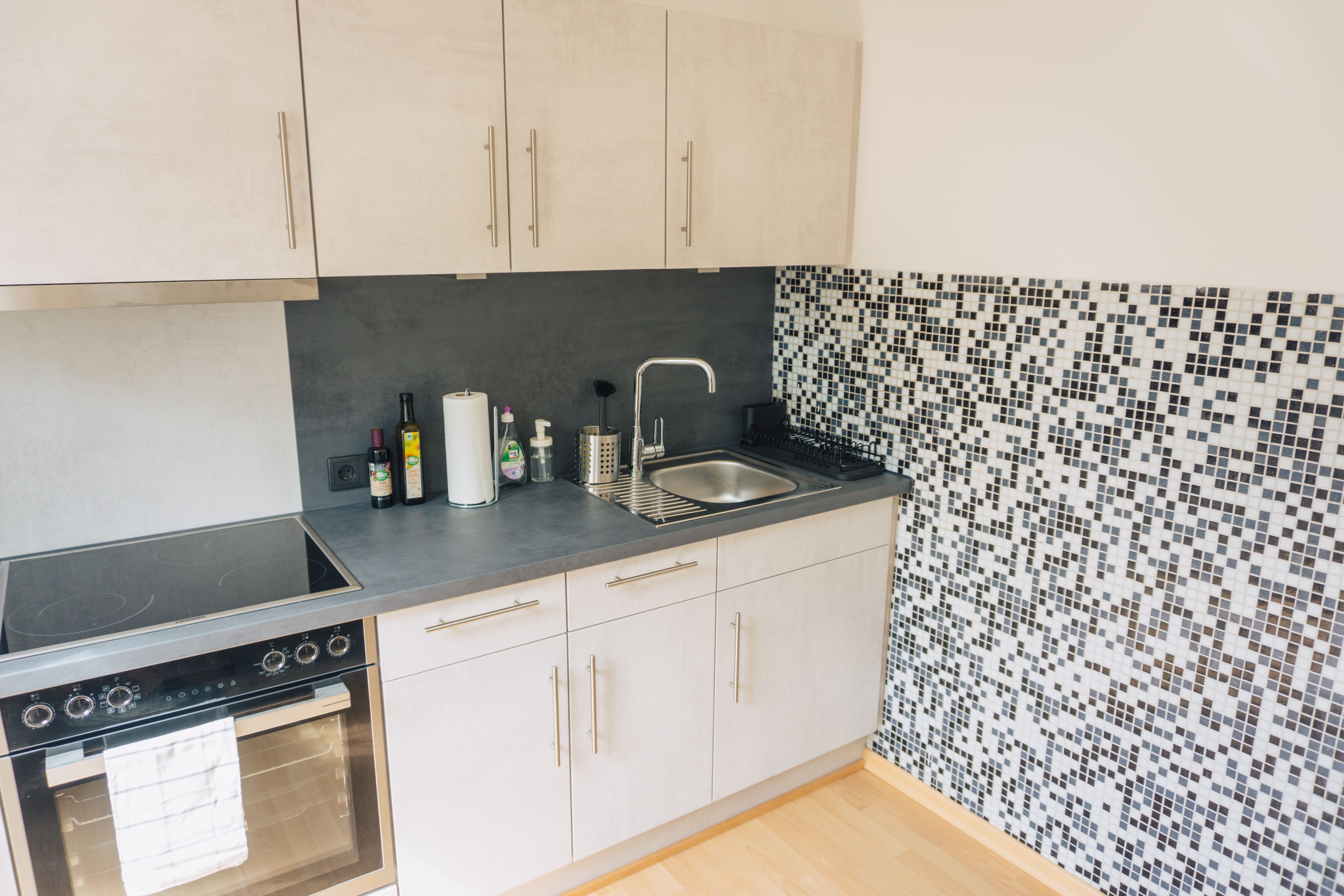 Nice & Bright Apartment In Straubing - 12
