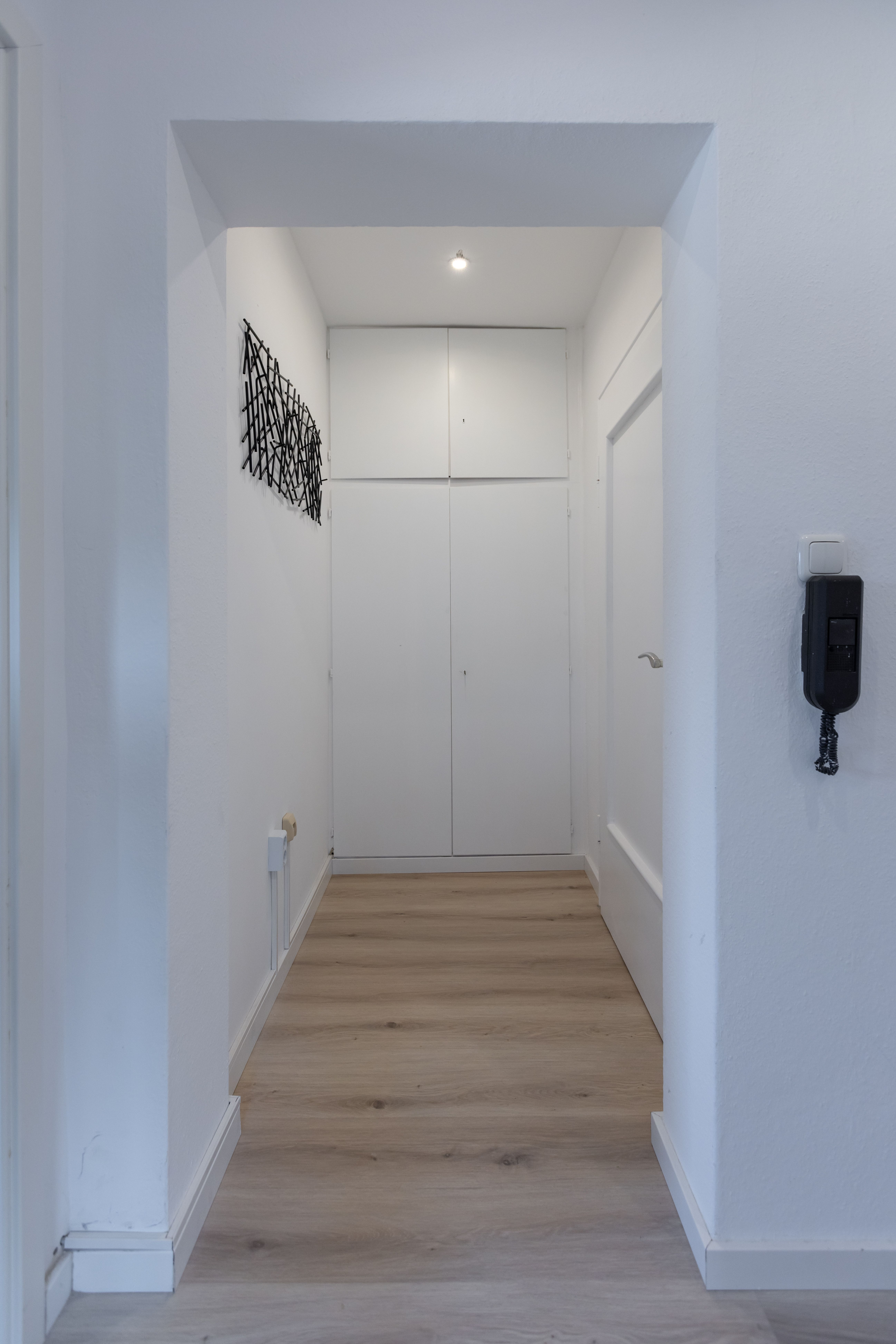 Fashionable & Gorgeous Suite (Zell A. Main) - 4
