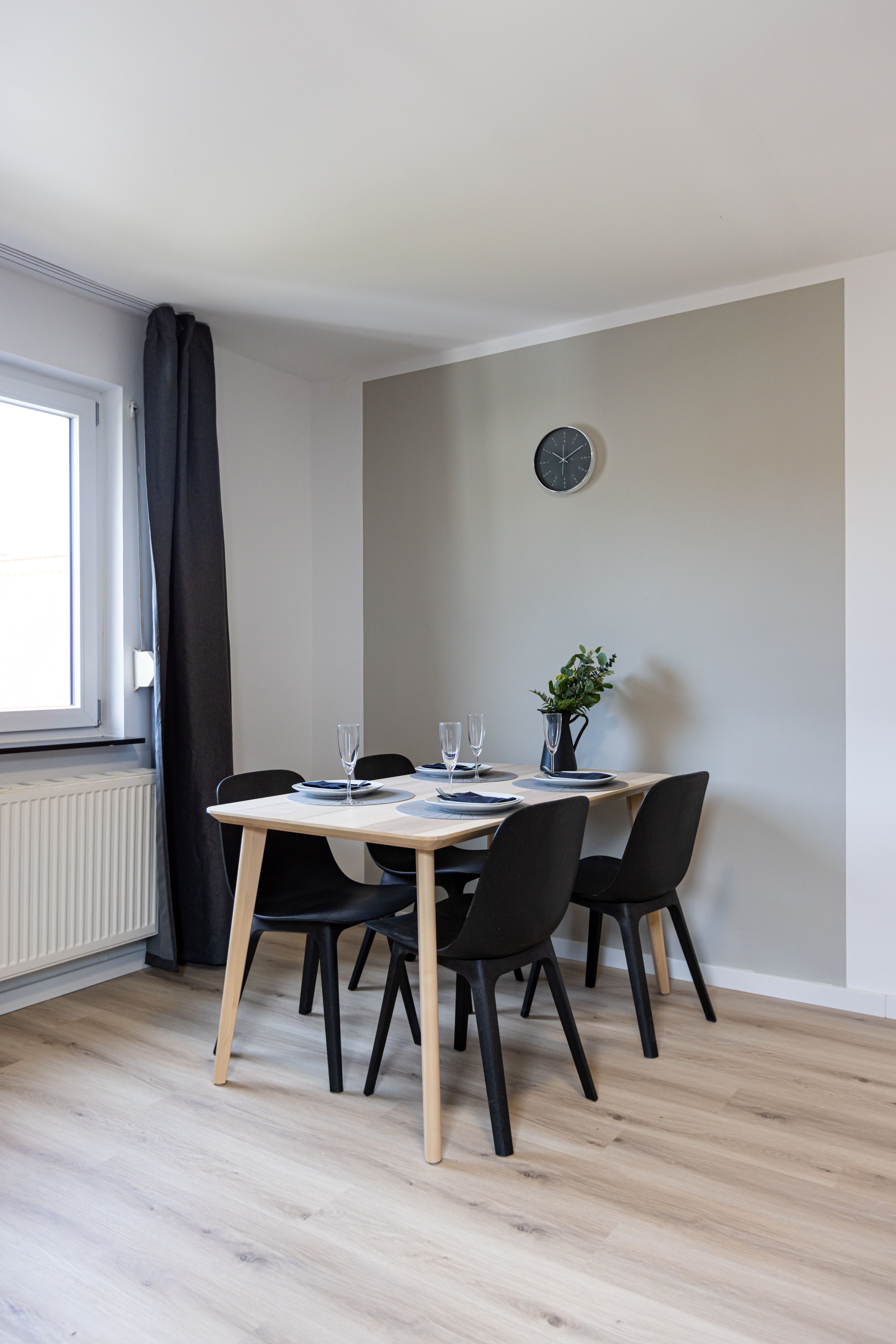 Fashionable & Gorgeous Suite (Zell A. Main) - 30