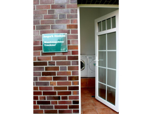 Sunny balcony, beach chair, and great location! NEW: Fast charging station right at your doorstep! - Gallery - 12