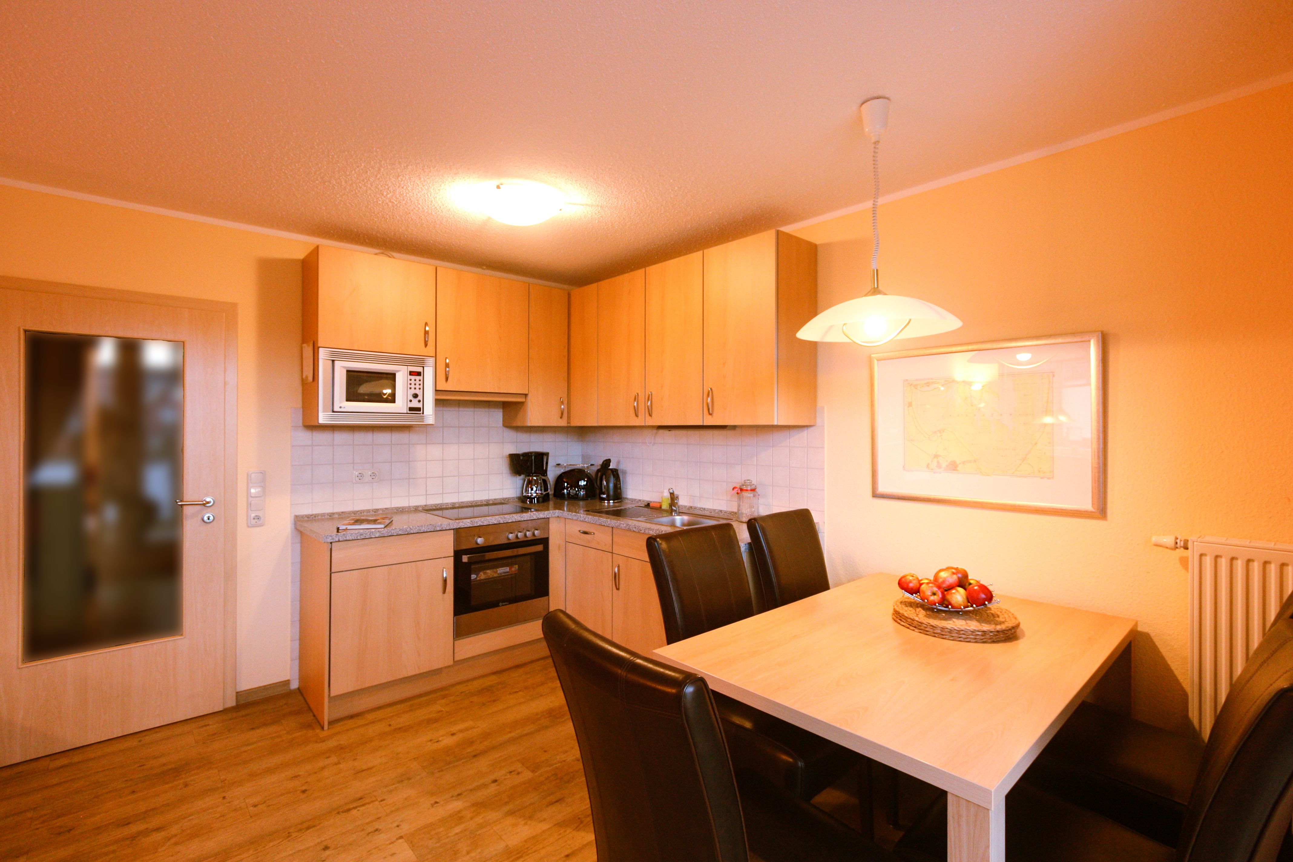 Sunny Balcony, Beach Chair, And Great Location! NEW: Fast Charging Station Right At Your Doorstep! - 12