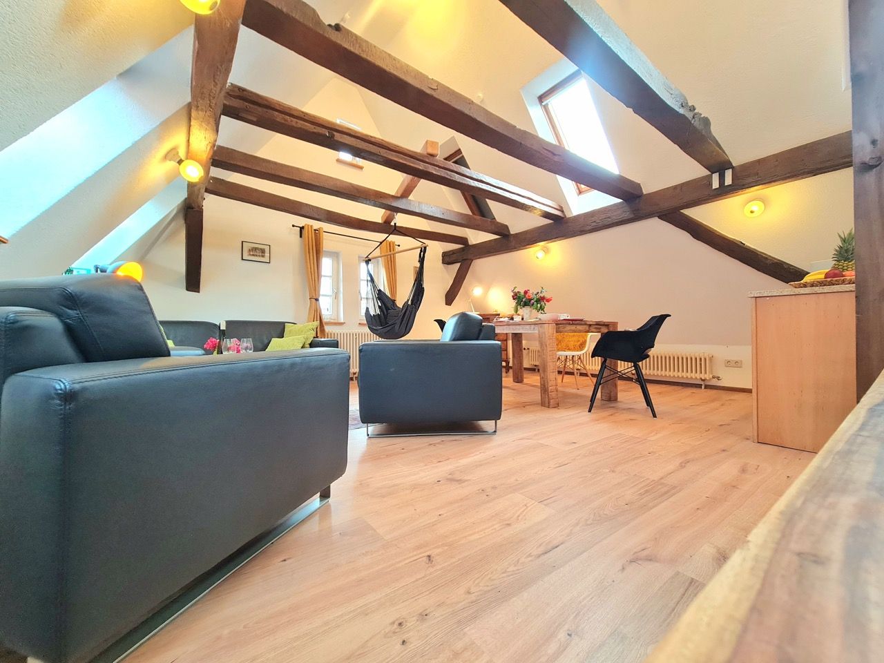 AVAHOME: Loft Style Apartment For 4 In Kandel / Near Karlsruhe, WiFi, Netflix, Kitchen, Washer-Dryer - 11