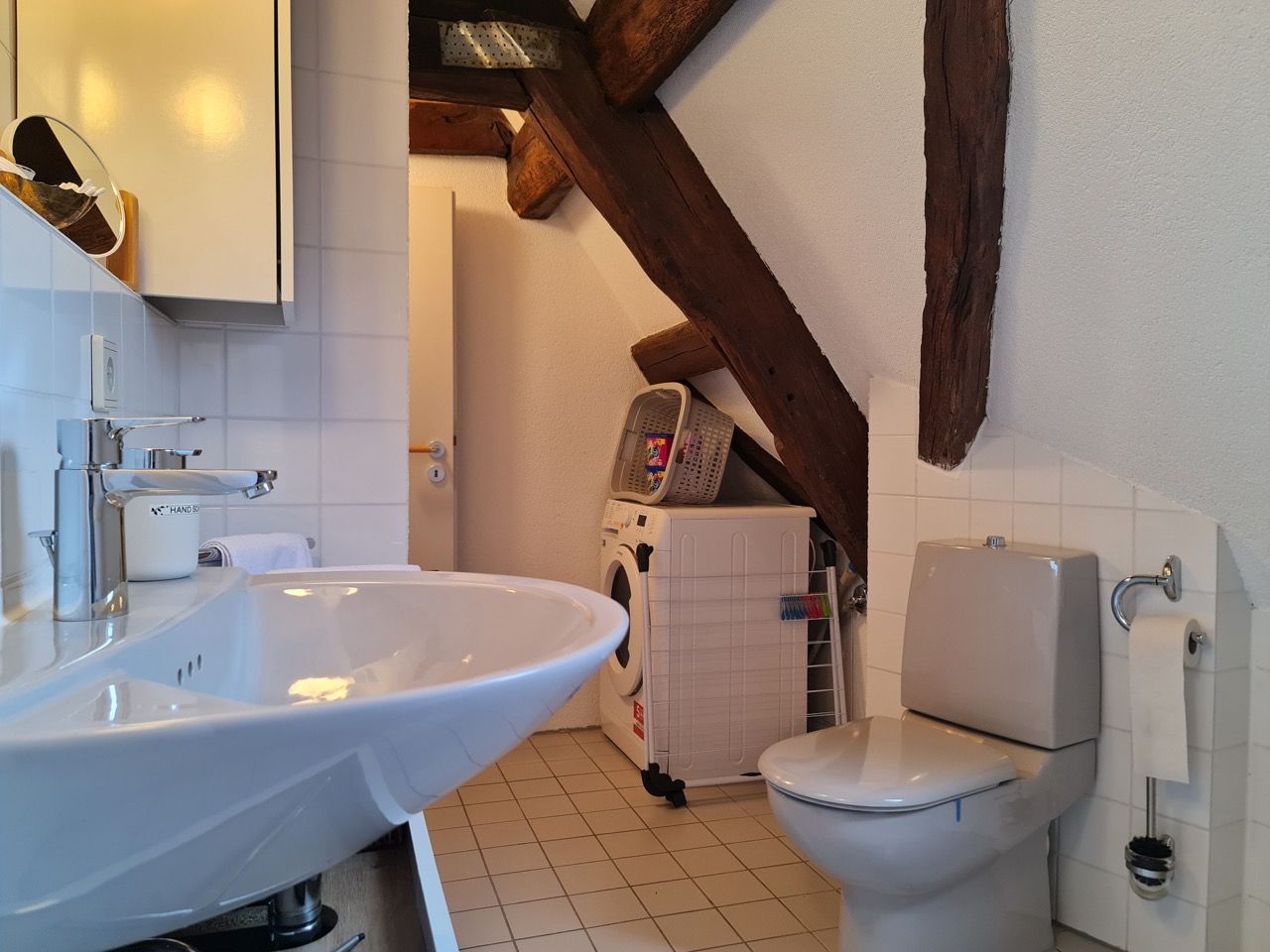 AVAHOME: Loft Style Apartment For 4 In Kandel / Near Karlsruhe, WiFi, Netflix, Kitchen, Washer-Dryer - 12