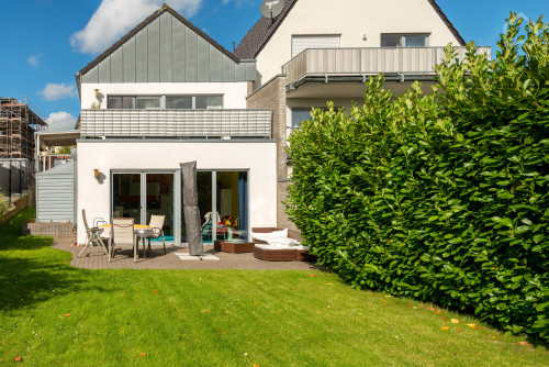Private terrace & garden - Fully furnished 2 bedroom apartment in Kleve