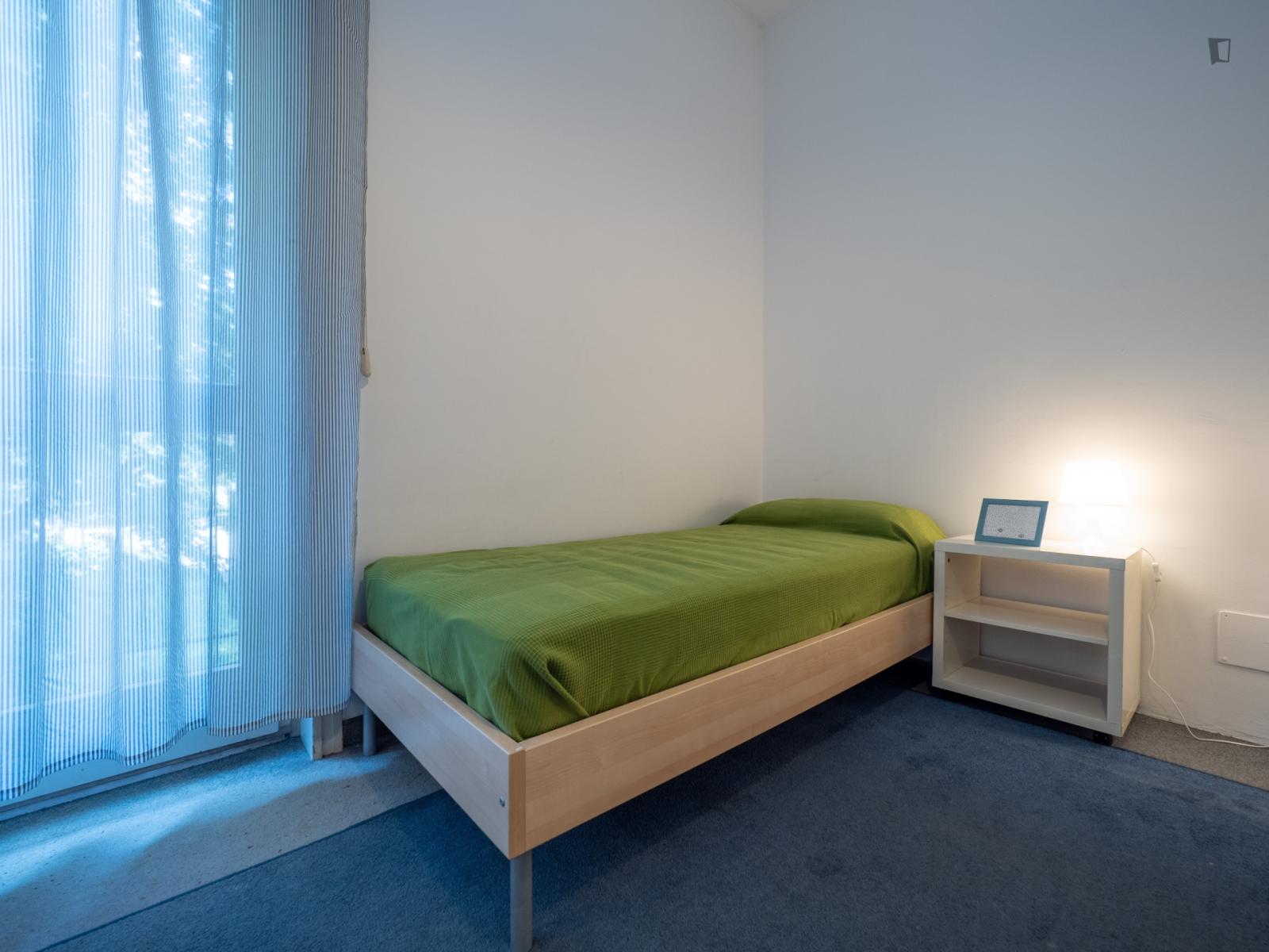  Bed In Neat Twin Bedroom Near Bocconi University  -  Bed in neat twin bedroom near Bocconi University  - Gallery -  1