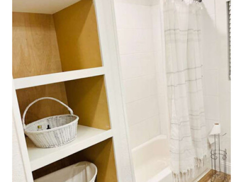 Clean and safe Room in Texas  - Gallery -  5