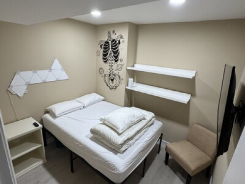 Room in Santa Monica   - Gallery -  5