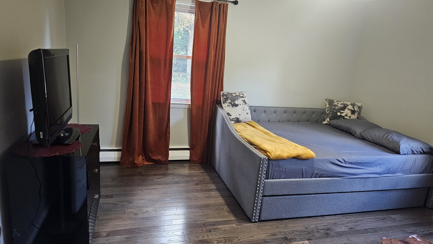 One Bedroom(Full Room) - Peaceful Stay Near the Airport/BWI - Gallery - 1