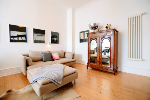 Stylishly Renovated 90 sqm Design Apartment in a Classic Historic Building