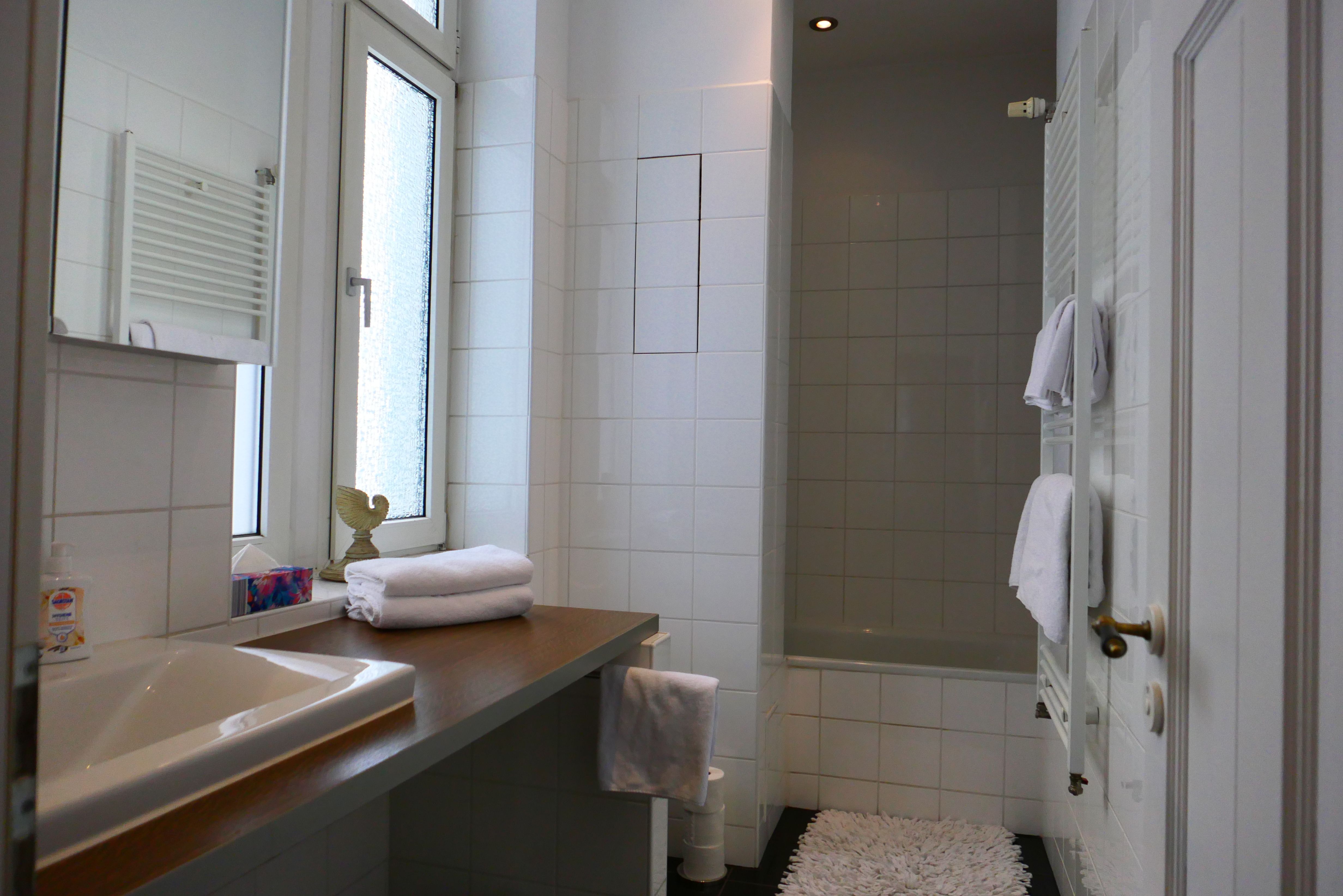 Stylishly Renovated 90 Sqm Design Apartment In A Classic Historic Building - 5