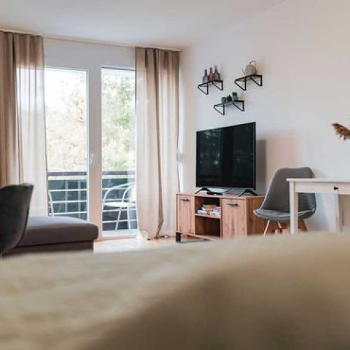 Modern, newly renovated 1 room apartment on the edge of the forest with parking space and WiFi