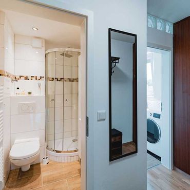  One Room Apt  -  Modern, newly renovated 1 room apartment on the edge of the forest with parking space and WiFi  - Gallery -  4