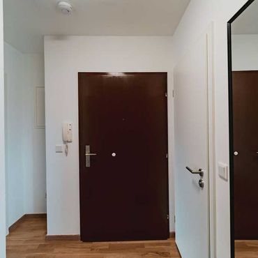  One Room Apt  -  Modern, newly renovated 1 room apartment on the edge of the forest with parking space and WiFi  - Gallery -  15