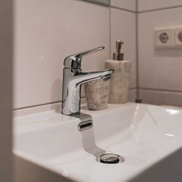 One Room Apt  -  Modern, newly renovated 1 room apartment on the edge of the forest with parking space and WiFi  - Gallery -  5