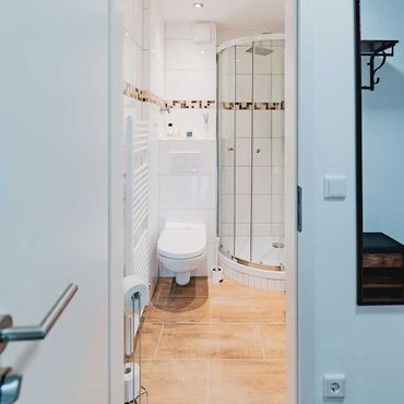  One Room Apt  -  Modern, newly renovated 1 room apartment on the edge of the forest with parking space and WiFi  - Gallery -  6