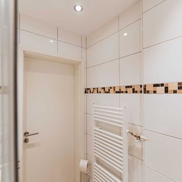  One Room Apt  -  Modern, newly renovated 1 room apartment on the edge of the forest with parking space and WiFi  - Gallery -  2