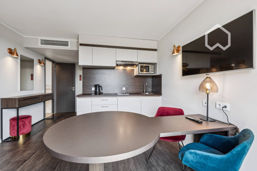 Lovely, awesome studio in Aschheim (Munich / Metro : Riem) - Gallery - 16