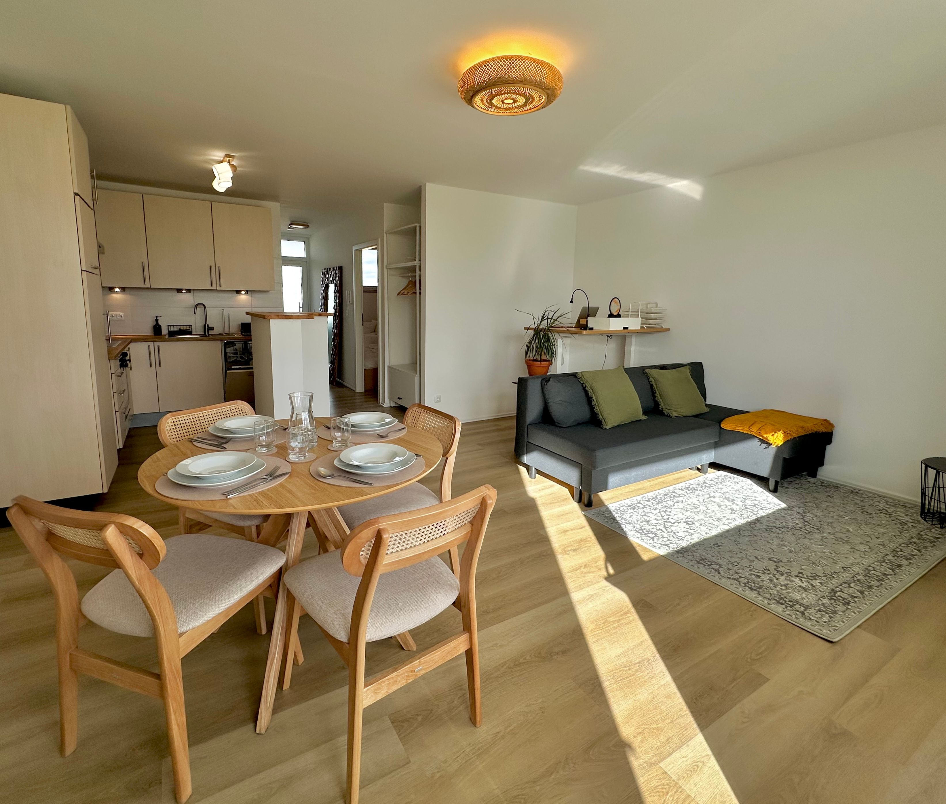 Frisch Renovierte, Helle Wohnung Mit Balkon, Küche, Parkplatz Und Exzellenter Anbindung - Frisch renovierte, helle Wohnung mit Balkon, Küche, Parkplatz und exzellenter Anbindung - Gallery - 8