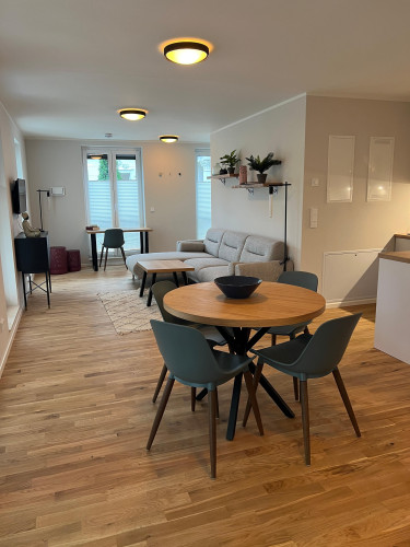 30% Discount in December 2025: Stylish Apartment with Balcony and Park Views – Live Elegantly by Sanssouci Palace