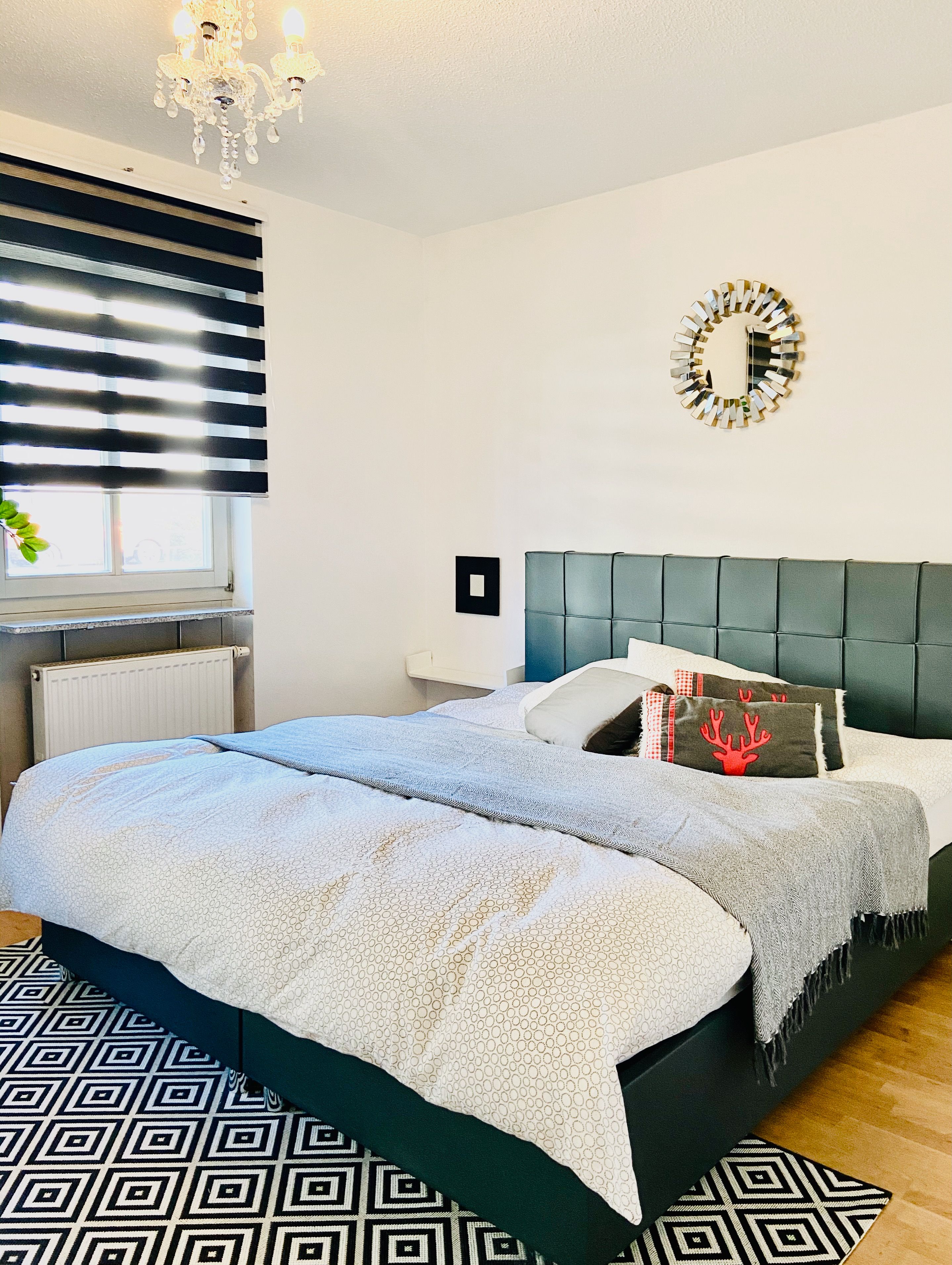 Fully Furnished: Large 2-Room Apartment, Sunny Terrace, Near The Main Train Station, Underground Par - 2