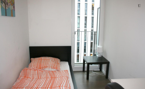 Bright single bedroom in shared flat in Alexanderplatz