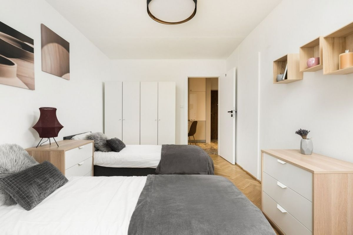 Single Room No. 2, Żelazna Street 34/38 - 5