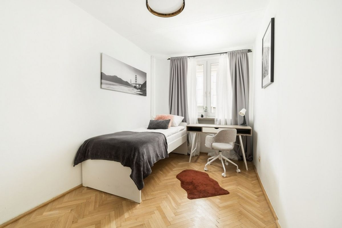 Single Room No. 1, Żelazna Street 34/38 - 6