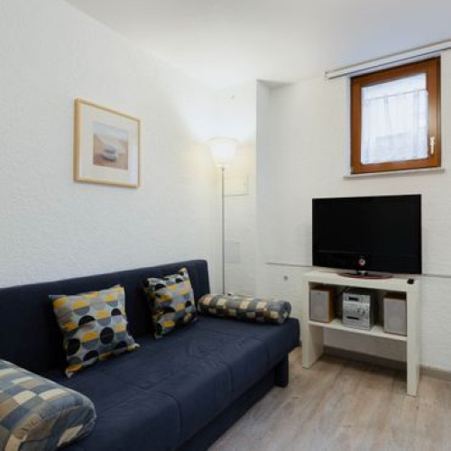 ☆ Unique in great old town by Rabe ✔Netflix ✔Coffee-Bar (15 min KA City | 10 min KIT North | 8 min Daimler)