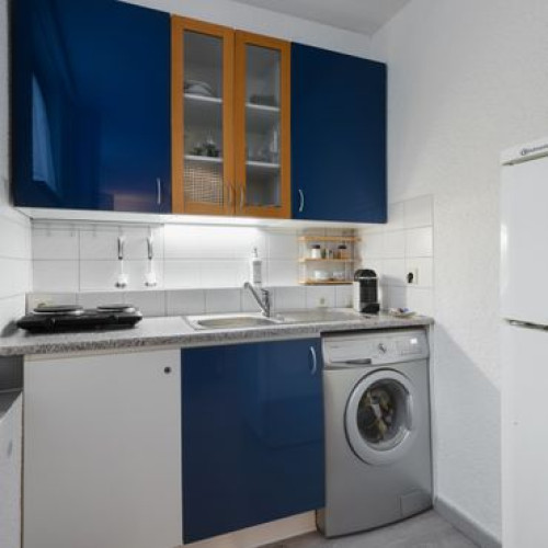 ☆ Unique in great old town by Rabe ✔Netflix ✔Coffee-Bar (15 min KA City | 10 min KIT North | 8 min Daimler)