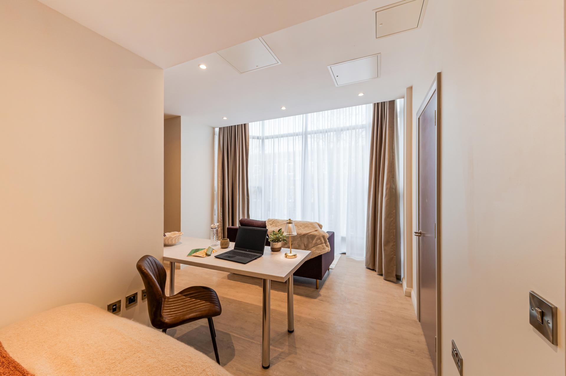  Deluxe Bay Studio  -  Ryan Hall  - Gallery -  16