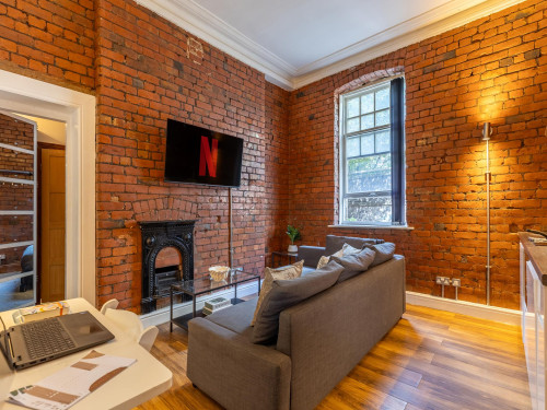 Ashton House - Gallery - 16