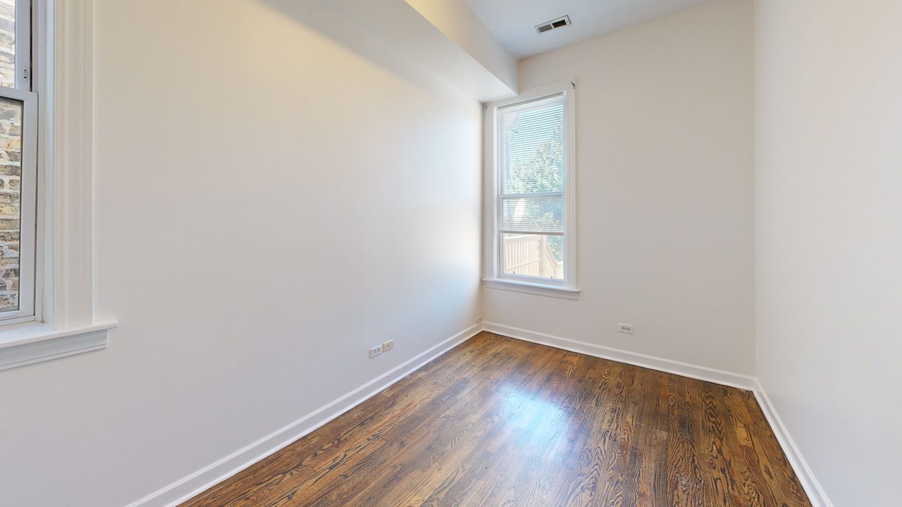 #1897: Near West Side - Queen Bedroom B - 15