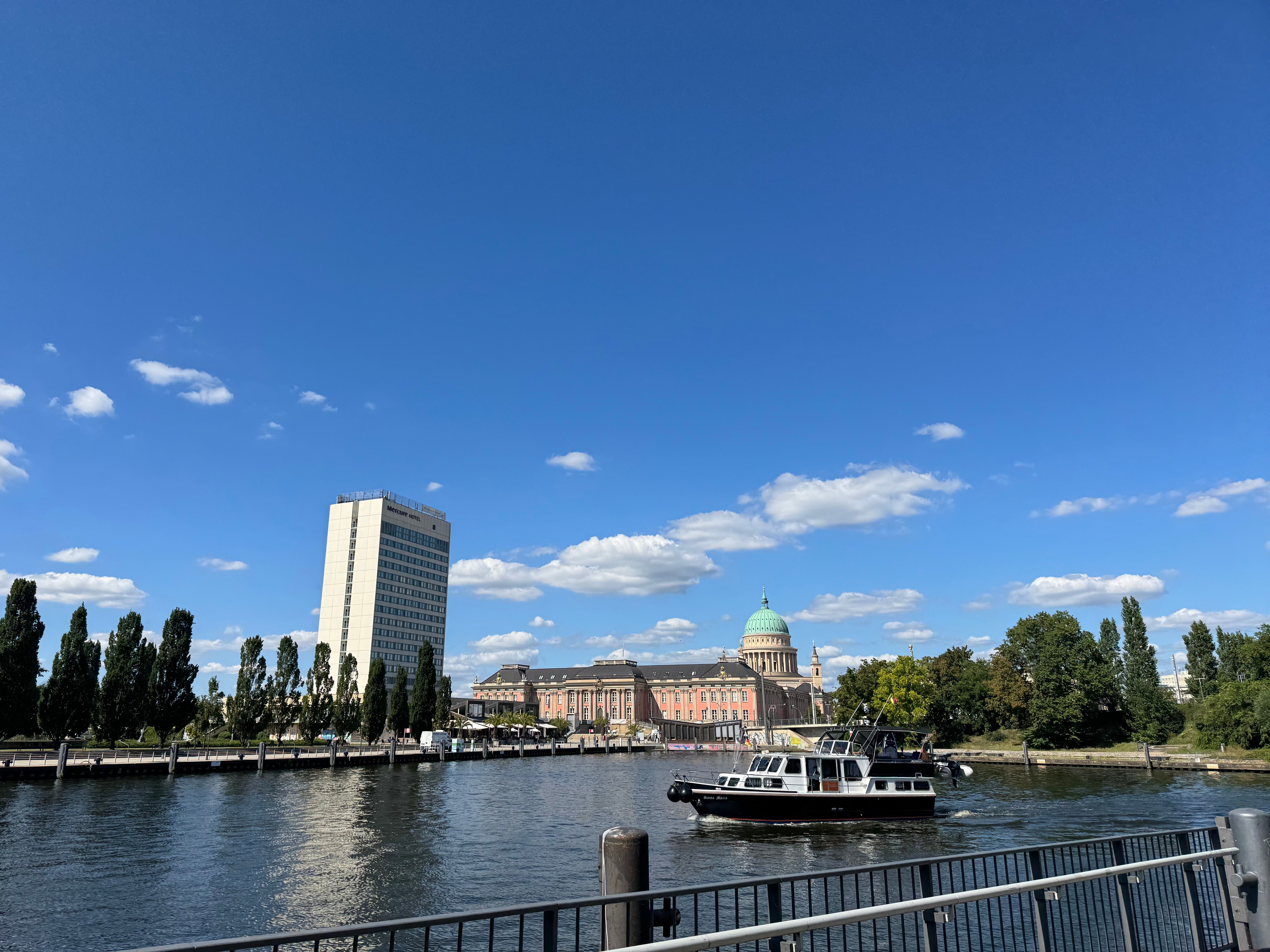  Charming Modern 2 Room Apartment With Riverview, 5 Min From Potsdam Central Station  -  Charming modern 2 room apartment with riverview, 5 min from Potsdam central station  - Gallery -  4