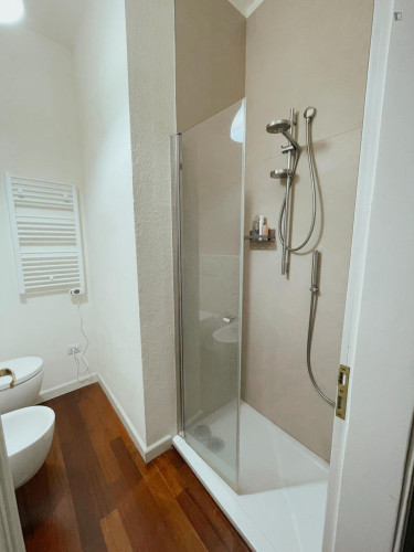 Single bed in twin bedroom in the center of Bologna - Gallery - 11