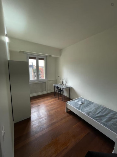 Cozy single bedroom in the city center