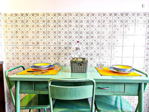 Cozy double bedroom well connected to Politecnico and the city center