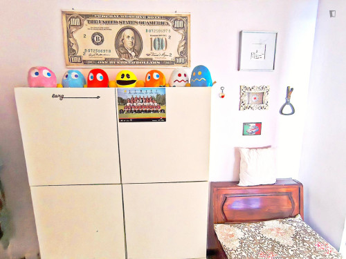 Cozy double bedroom well connected to Politecnico and the city center  - Gallery -  5