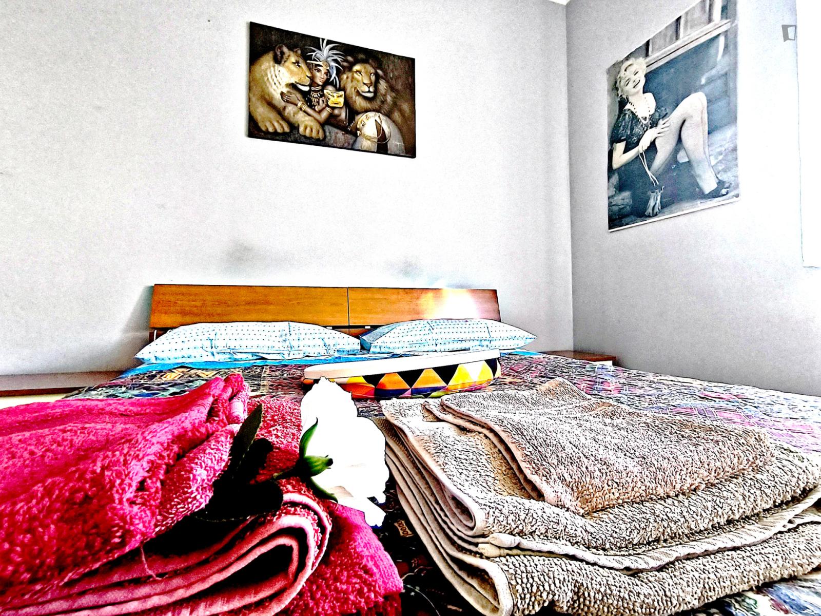 Cozy Double Bedroom Well Connected To Politecnico And The City Center - Cozy double bedroom well connected to Politecnico and the city center - Gallery - 1