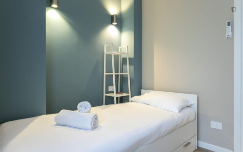 Welcoming 2-bedroom apartment in Giambellino-Lorenteggio