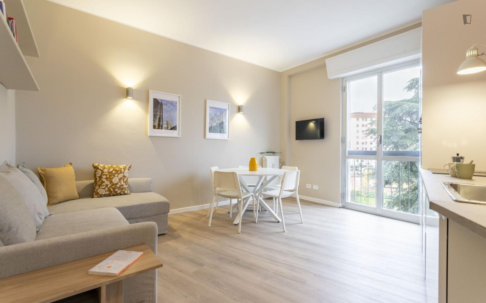  Welcoming 2-Bedroom Apartment In Giambellino-Lorenteggio  -  Welcoming 2-bedroom apartment in Giambellino-Lorenteggio  - Gallery -  1