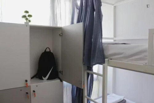 Nice 1-Bunk Bed Bedroom close to Lycabettus Hill Park