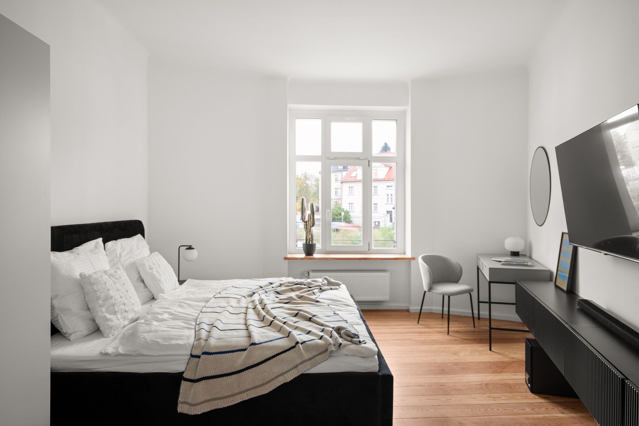 Brand New And Furnished 2-Bedroom In The Center Of Potsdam - 14