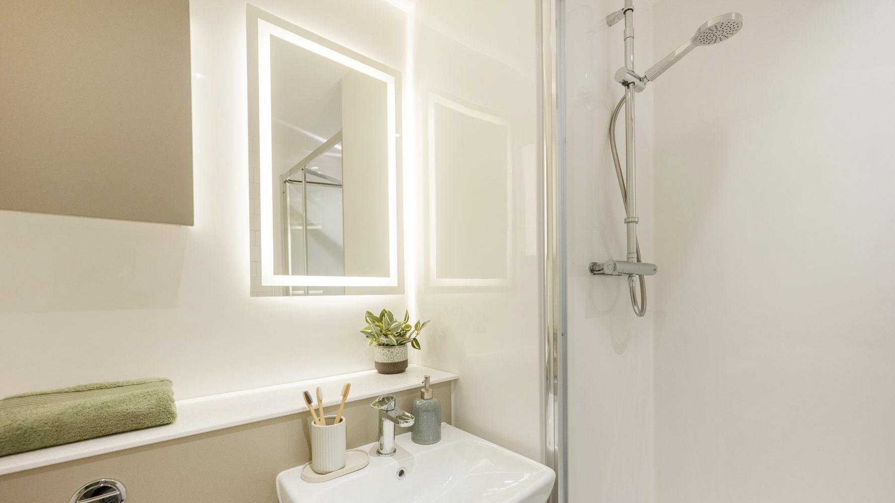 Classic Studio Plus - Broadway Studios - Gallery - 13