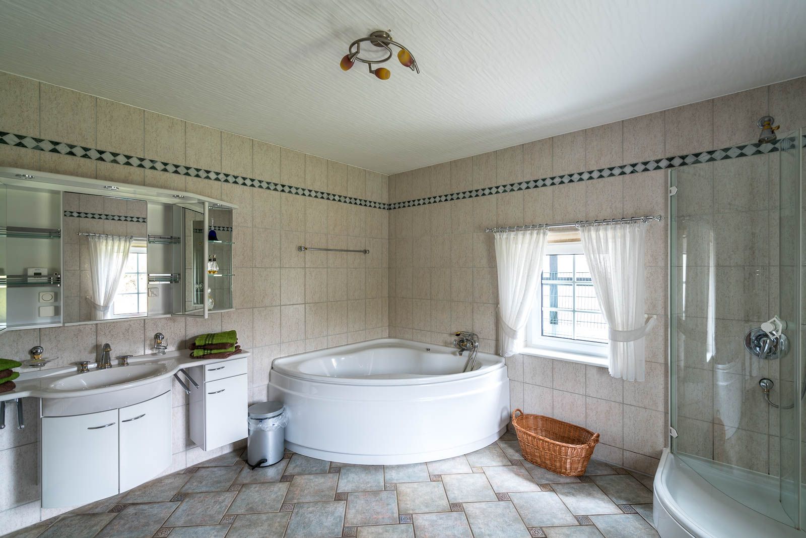 Charming House "Stift Ennenbach" In Ruppichteroth - 7