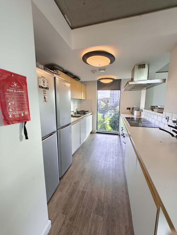  Deluxe En-Suite  -  London Court  - Gallery -  3