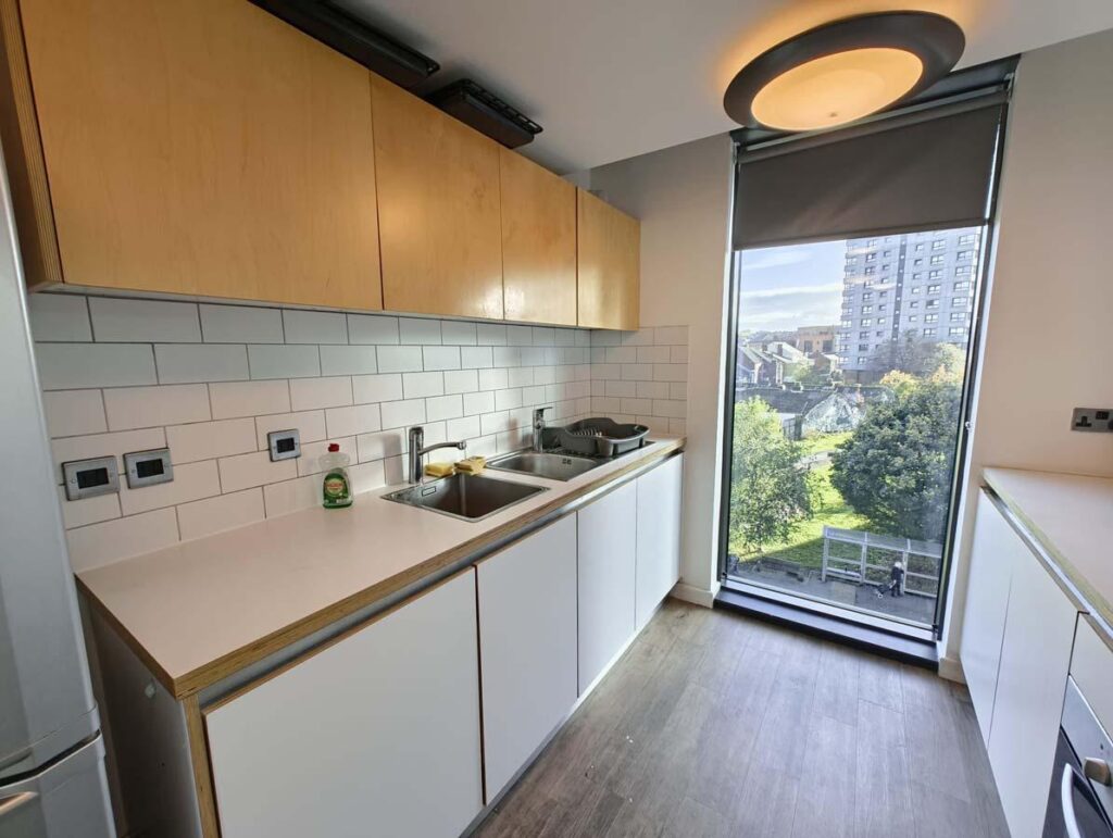  Deluxe En-Suite  -  London Court  - Gallery -  8