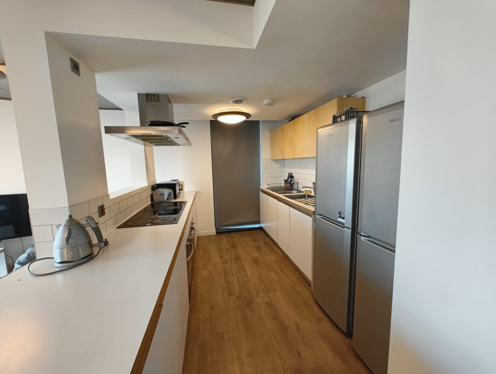  Deluxe En-Suite  -  London Court  - Gallery -  6