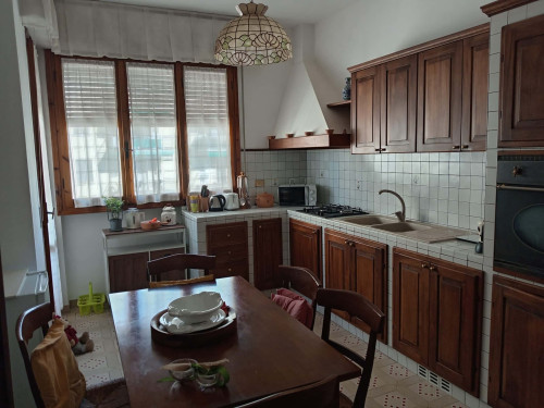 Room in Via Umberto Boccioni, Firenze for 125 m² with 4 bedrooms