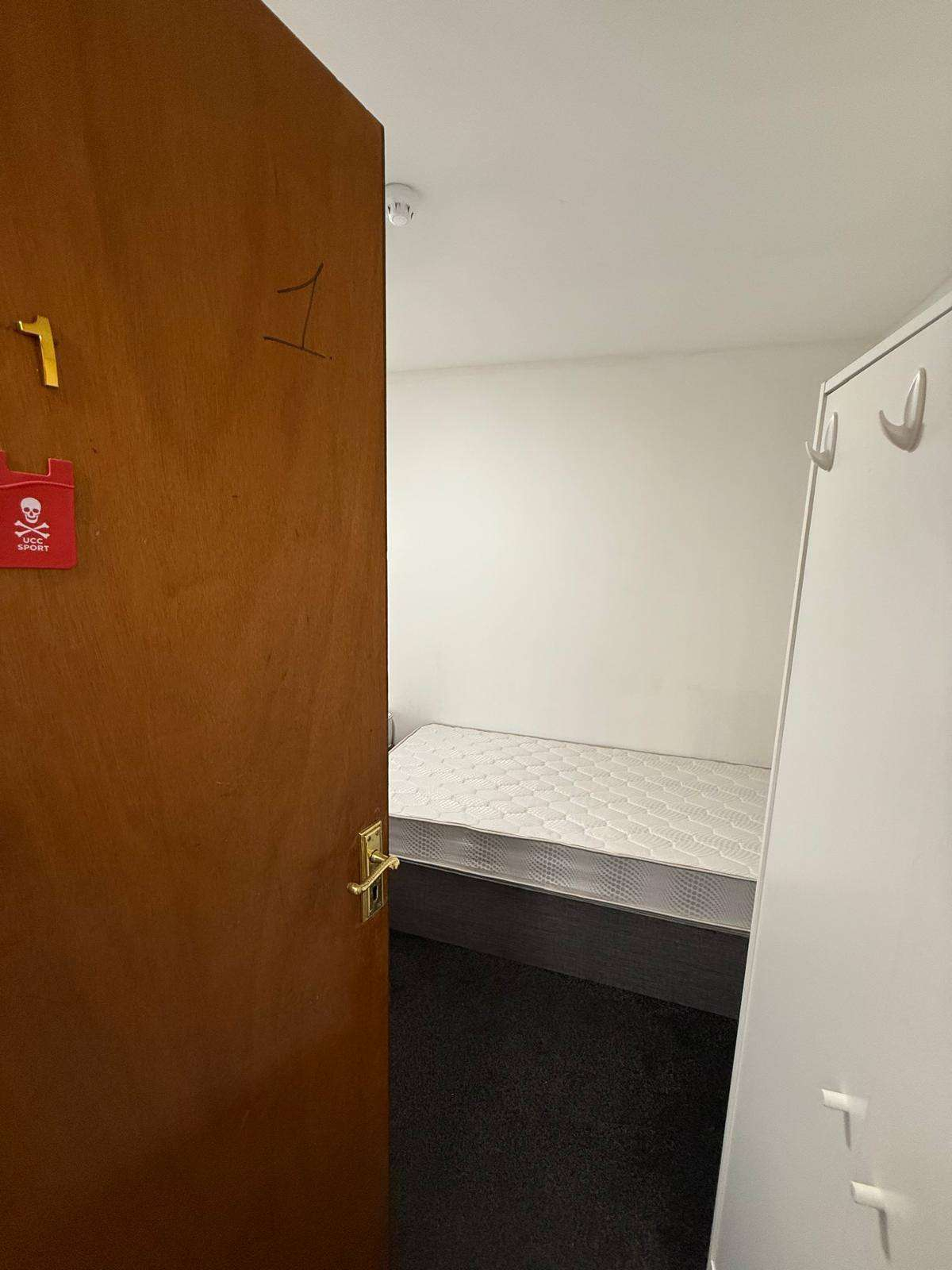 Large Twin Room - 3